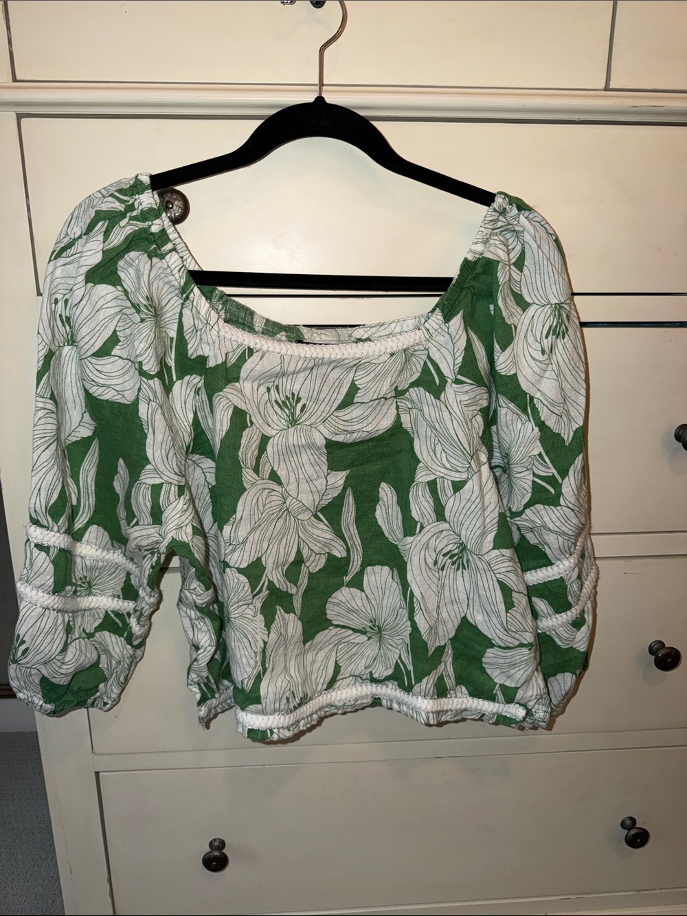 Tahari Green and White Floral Peasant Blouse